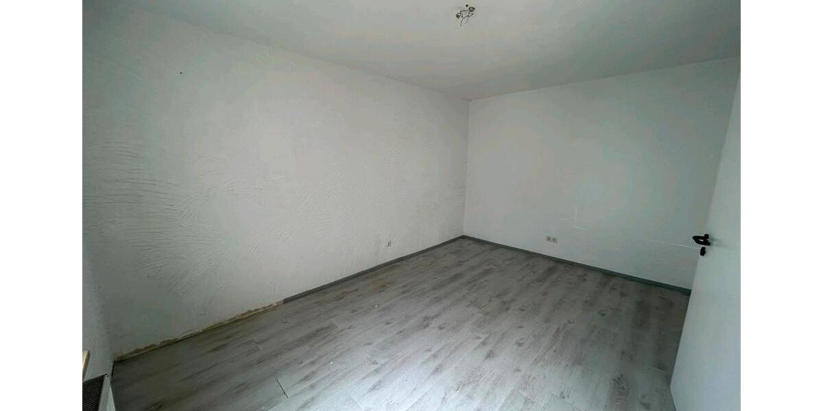 Erdgeschoßwohnung Cadolzburg - 3 Zimmer, 73 m&sup2;, 210.000&euro; | Angebot:27224647