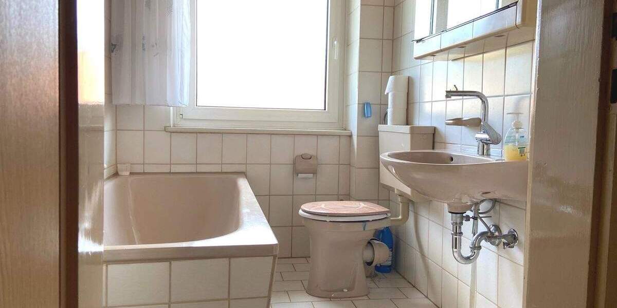 Mehrfamilienhaus, Wohnhaus Cadolzburg - 5 Zimmer, 110 m&sup2;, 385.000&euro; | Angebot:25676928