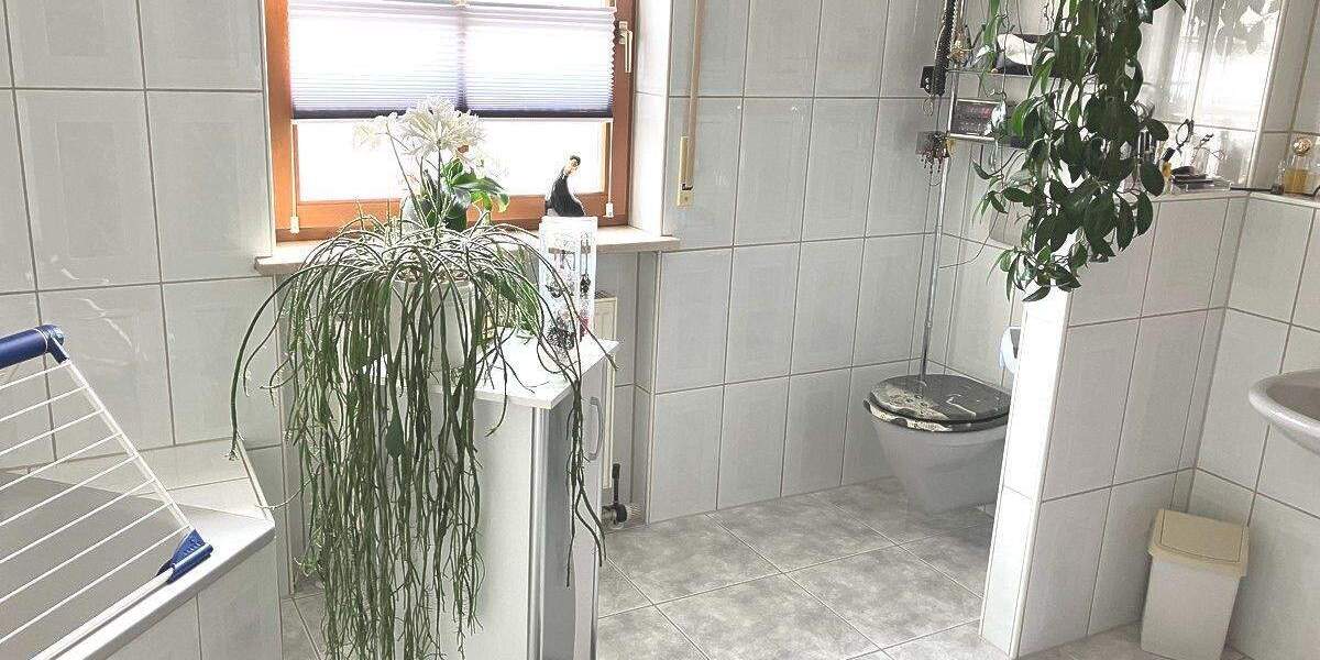 Mehrfamilienhaus, Wohnhaus Büchenbach - 670.000&euro; | Angebot:25667620