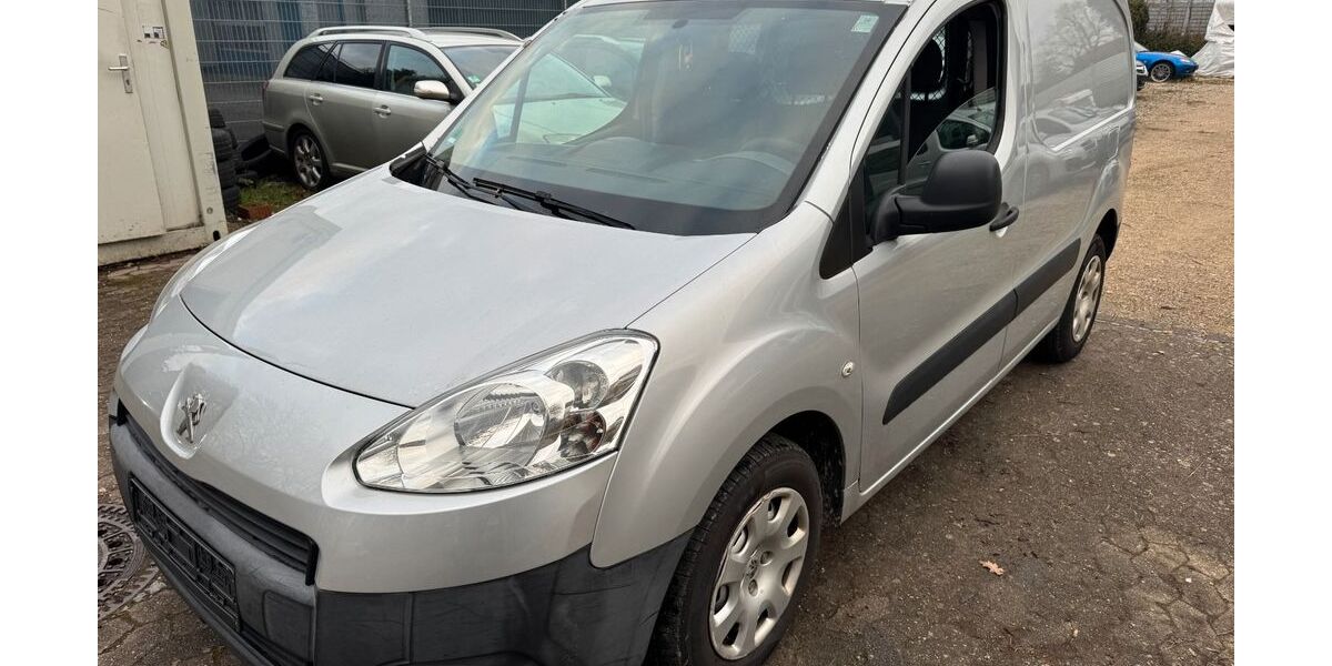 Peugeot Partner 187.000 km 4.400 &euro; Nürnberg 90453