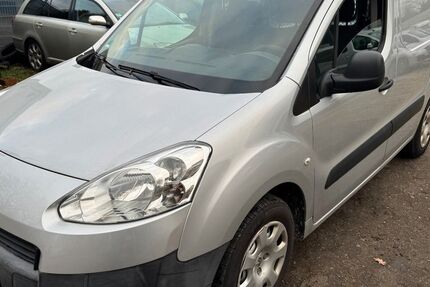 Peugeot Partner 187.000 km 4.990 &euro; Nürnberg 90453