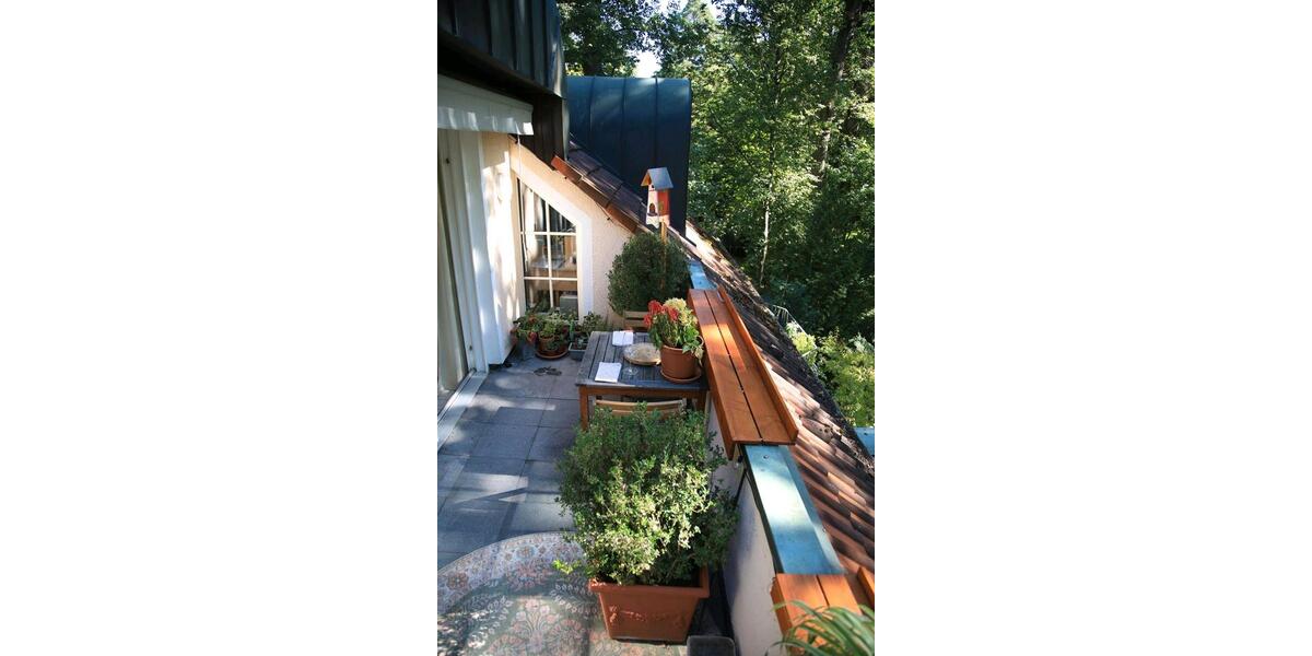 Dachgeschoßwohnung Buckenhof - 3 Zimmer, 113 m&sup2;, 1.950&euro; | Angebot:25342274