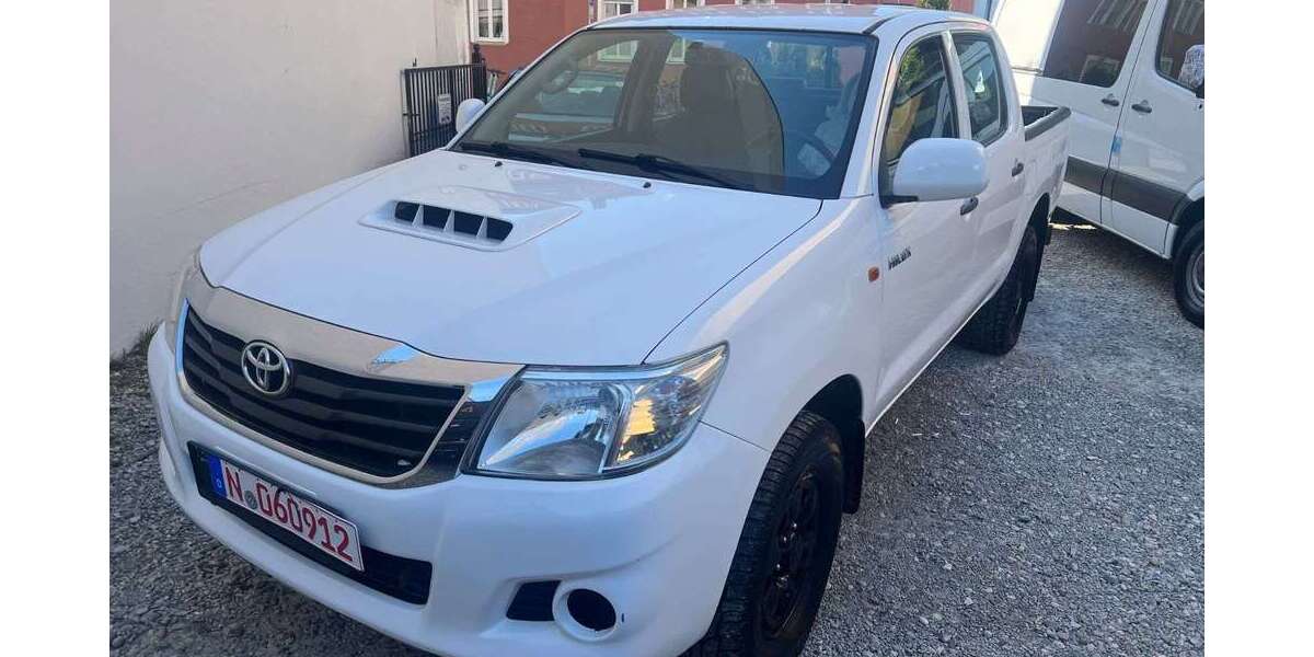 Toyota Hilux 160.000 km 11.900 &euro; Nürnberg 90431