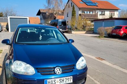 VW Golf 153.000 km 2.895 &euro; Gräfenberg 91322