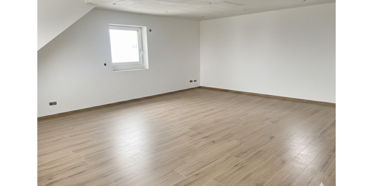 Dachgeschoßwohnung Herzogenaurach - 2 Zimmer, 67 m&sup2;, 900&euro; | Angebot:25804210