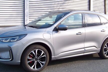 Ford Kuga 9.000 km 37.480 &euro; Nürnberg 90455