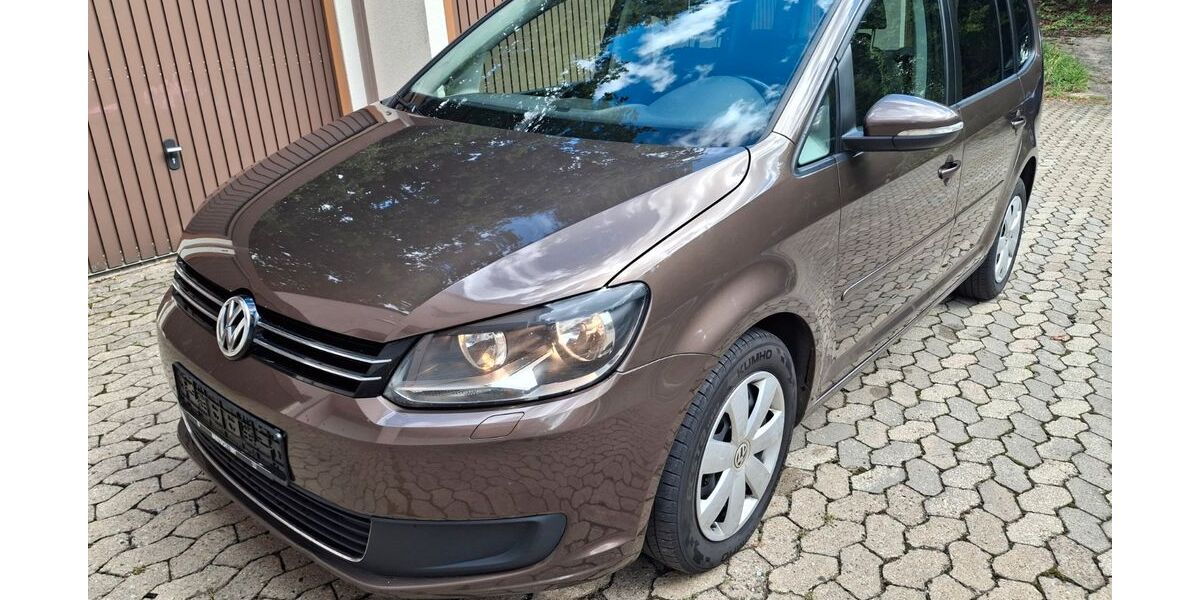 VW Touran 228.653 km 5.390 &euro; Rednitzhembach 91126