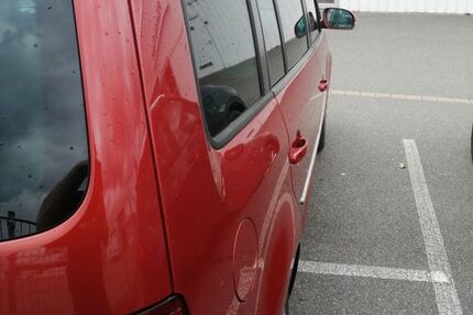 VW Touran 246.000 km 3.200 &euro; Nürnberg 90427