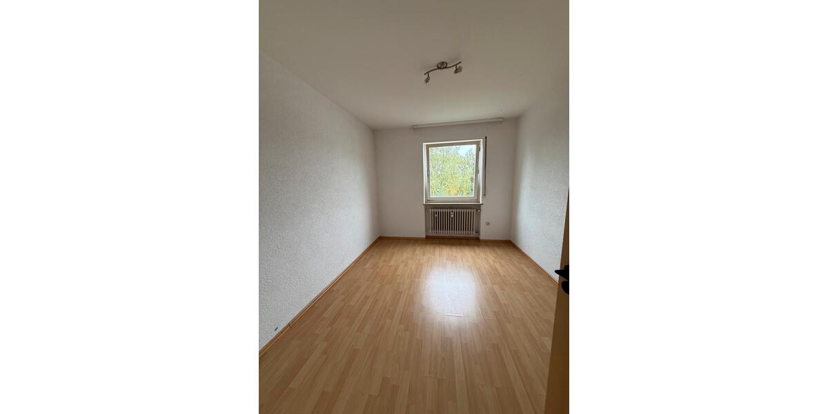 Etagenwohnung Forchheim - 4 Zimmer, 250.000&euro; | Angebot:23082525
