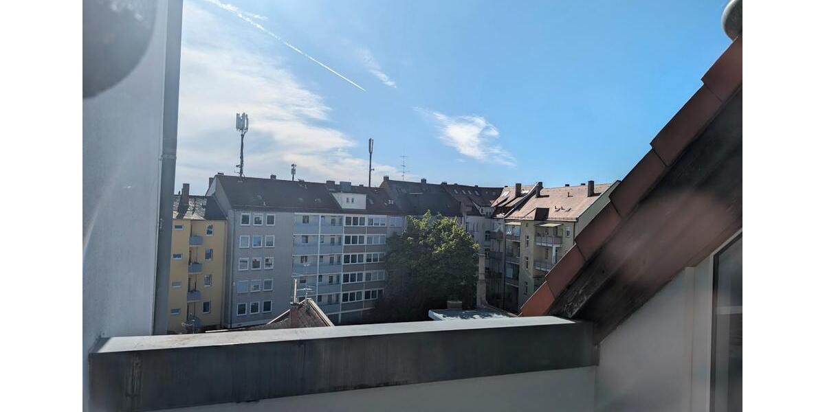 Dachgeschoßwohnung Nürnberg Hasenbuck - 3 Zimmer, 102 m&sup2;, 385.000&euro; | Angebot:26355393