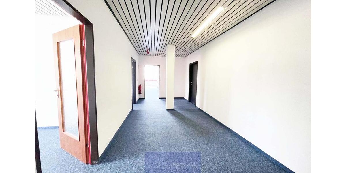 Gewerbeobjekt Erlangen Bruck - 8&euro; | Angebot:23217183