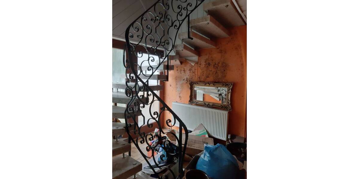 Einfamilienhaus Zirndorf Bronnamberg - 9 Zimmer, 160 m&sup2;, 500.000&euro; | Angebot:25662809