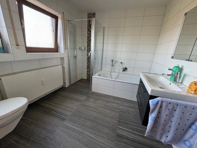Erdgeschoßwohnung Neustadt an der Aisch - 4 Zimmer, 120 m&sup2;, 1.115&euro; | Angebot:26610730