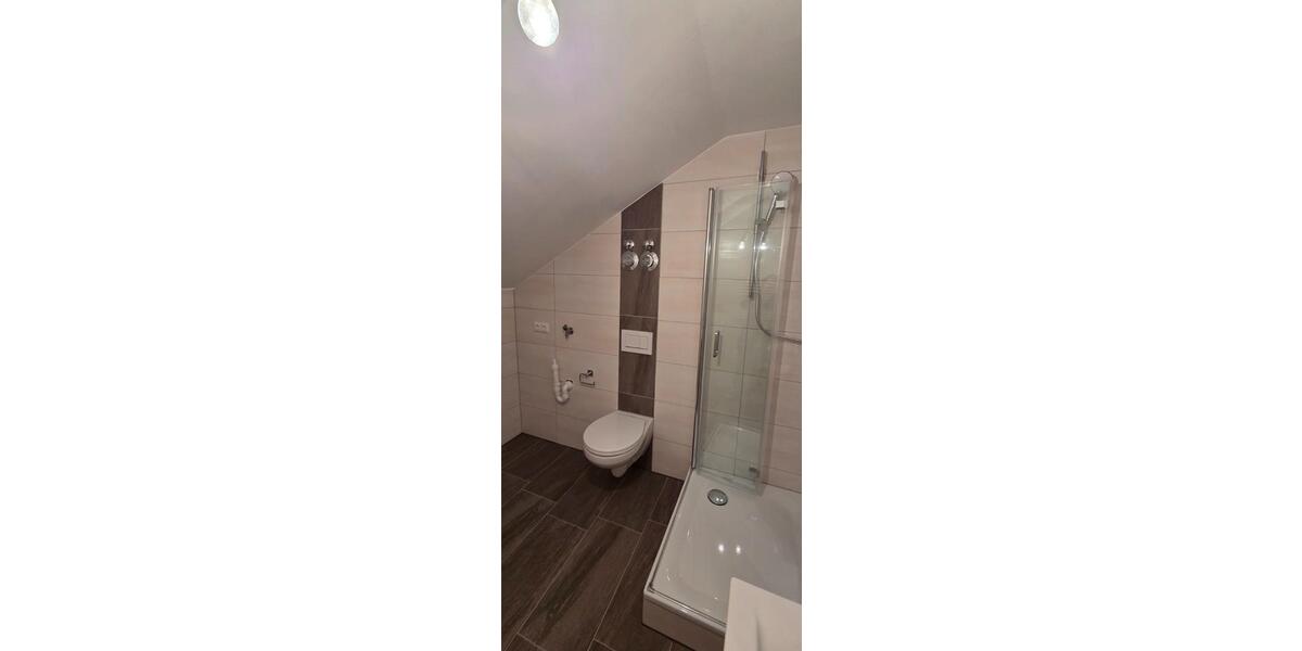 Dachgeschoßwohnung Erlangen Bruck - 2 Zimmer, 37 m&sup2;, 700&euro; | Angebot:25935700