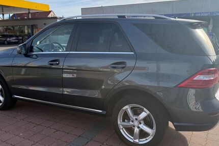 Mercedes-Benz ML 350 111.000 km 24.500 &euro; Forchheim 91301