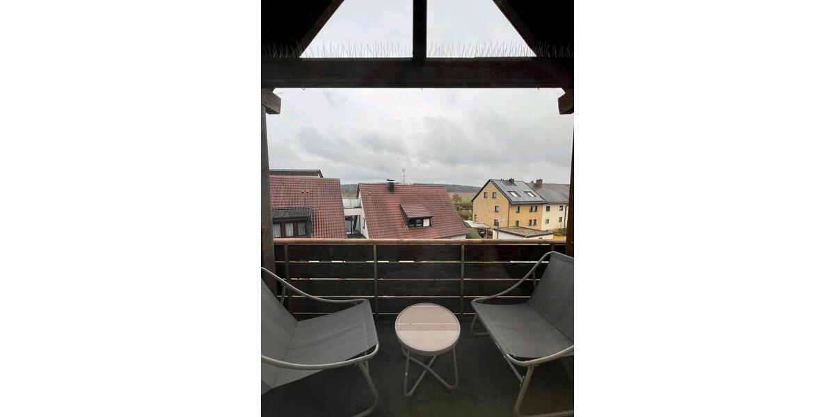 Dachgeschoßwohnung Zirndorf - 4.5 Zimmer, 120 m&sup2;, 1.300&euro; | Angebot:26598093