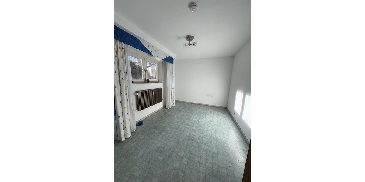 Etagenwohnung Kunreuth - 3 Zimmer, 98 m&sup2;, 700&euro; | Angebot:25546646