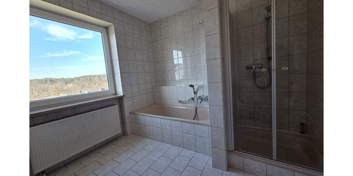 Etagenwohnung Roth Bernlohe - 4 Zimmer, 104 m&sup2;, 292.000&euro; | Angebot:25745295