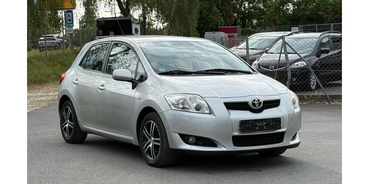Toyota Auris 206.000 km 2.990 &euro; Oberasbach 90522