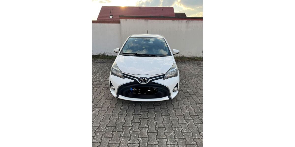 Toyota Yaris 103.000 km 6.500 &euro; Roth 91154