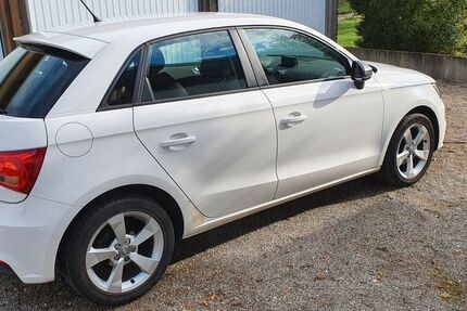 Audi A1 138.000 km 8.400 &euro; Langensendelbach 91094