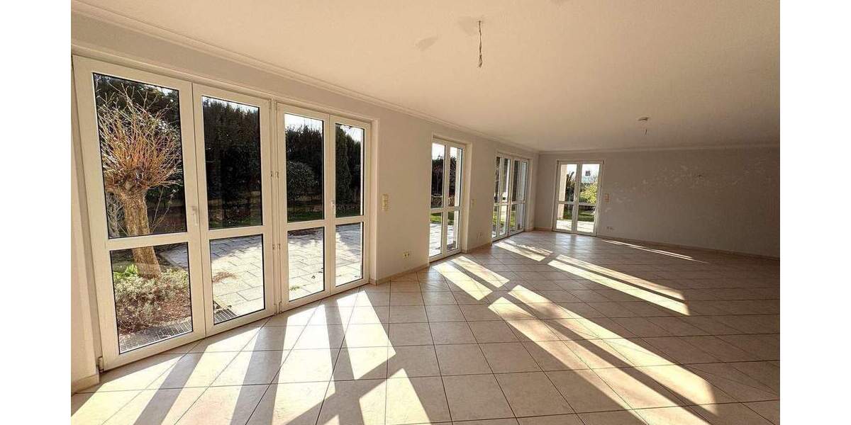 Etagenwohnung Nürnberg Gaismannshof - 4 Zimmer, 145 m&sup2;, 1.950&euro; | Angebot:26644405