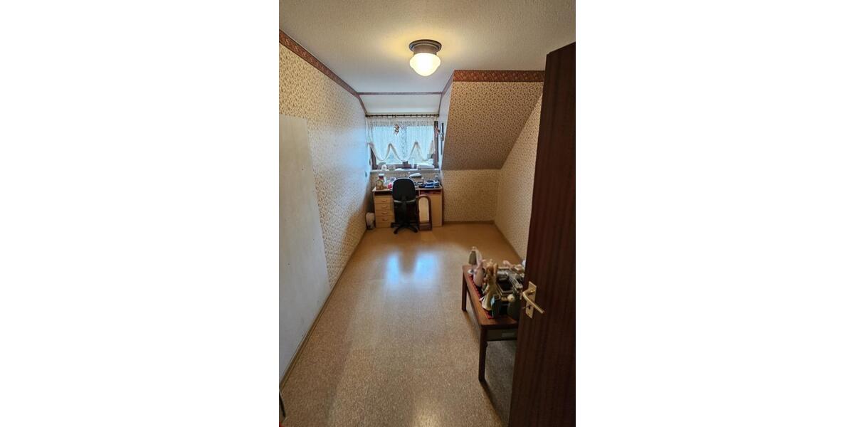 Dachgeschoßwohnung Nürnberg Eibach - 4 Zimmer, 105 m&sup2;, 399.000&euro; | Angebot:24869445