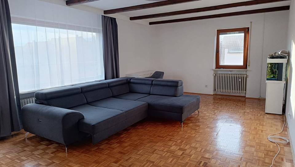 Etagenwohnung Eckental - 4 Zimmer, 105 m&sup2;, 1.090&euro; | Angebot:25724329