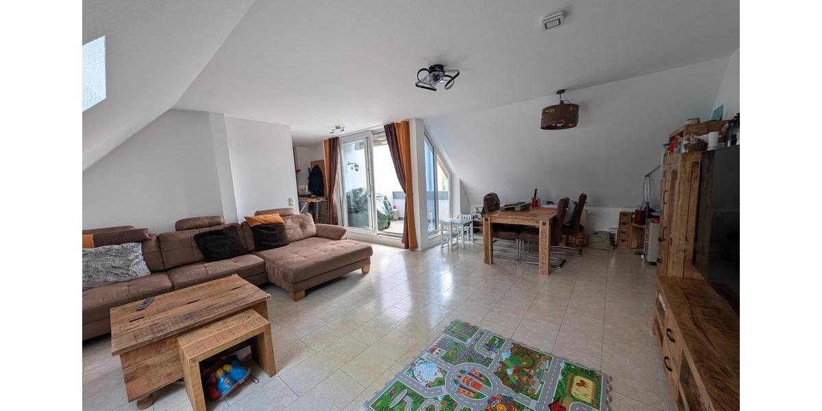 Dachgeschoßwohnung Nürnberg Hasenbuck - 3 Zimmer, 102 m&sup2;, 385.000&euro; | Angebot:26507168