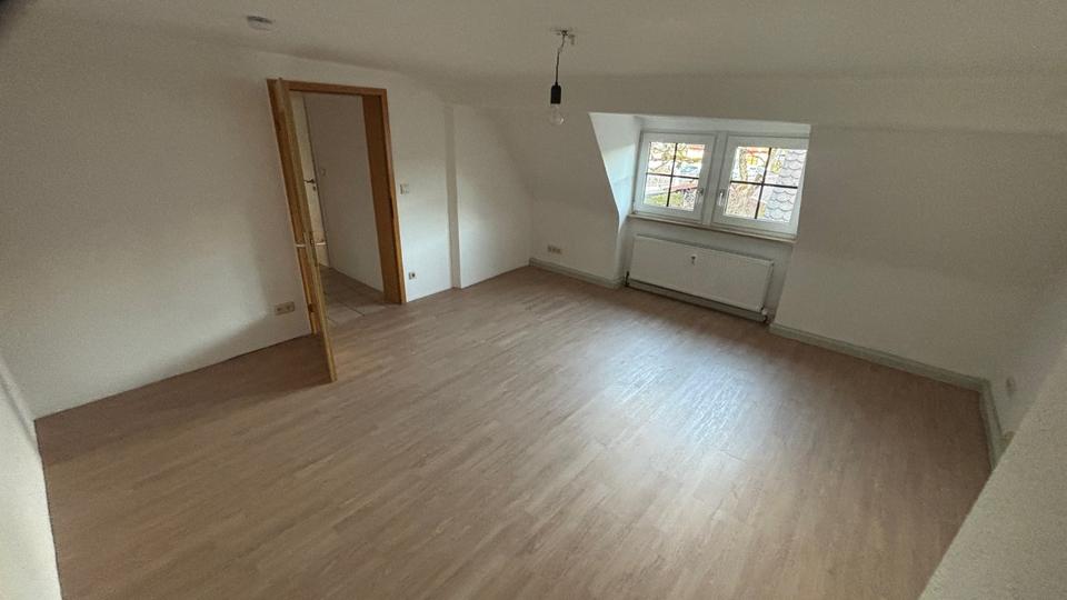 Etagenwohnung Neunkirchen am Sand - 1 Zimmer, 38 m&sup2;, 280&euro; | Angebot:26591651