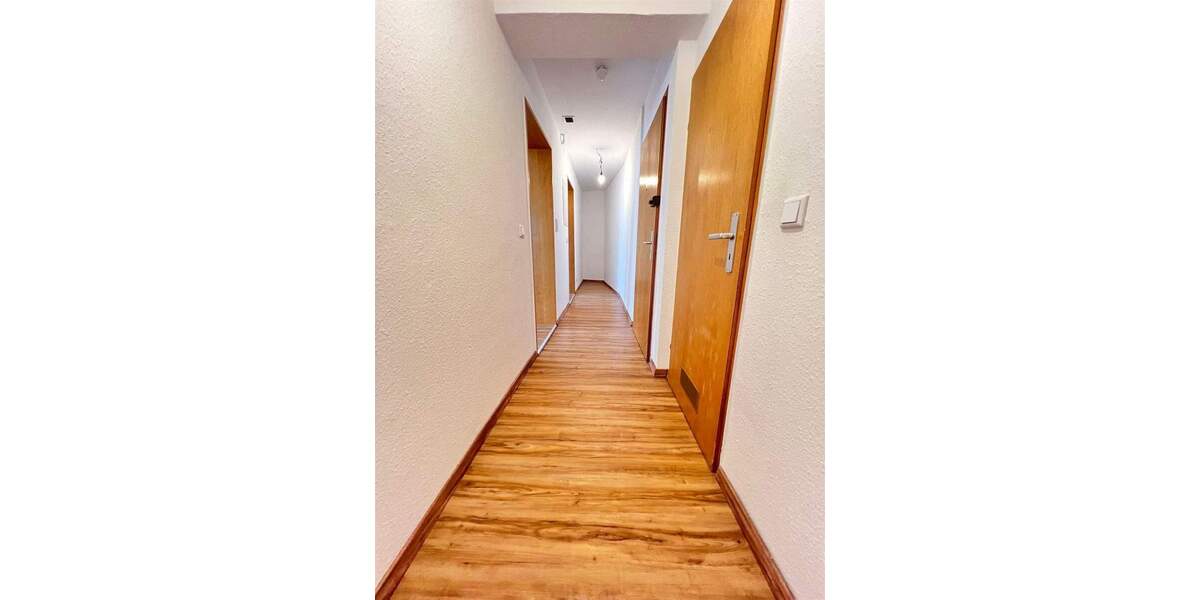 Etagenwohnung Nürnberg Rosenau - 4 Zimmer, 92 m&sup2;, 1.000&euro; | Angebot:25661481