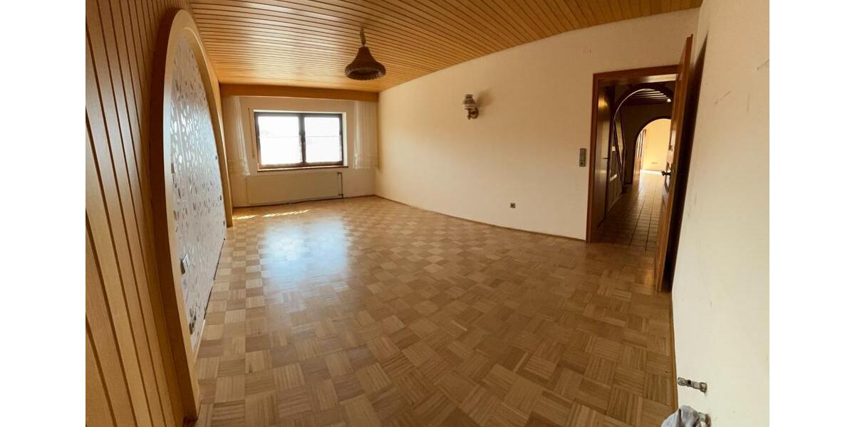 Maisonettenwohnung Schnaittach - 5 Zimmer, 211 m&sup2;, 1.900&euro; | Angebot:25948025