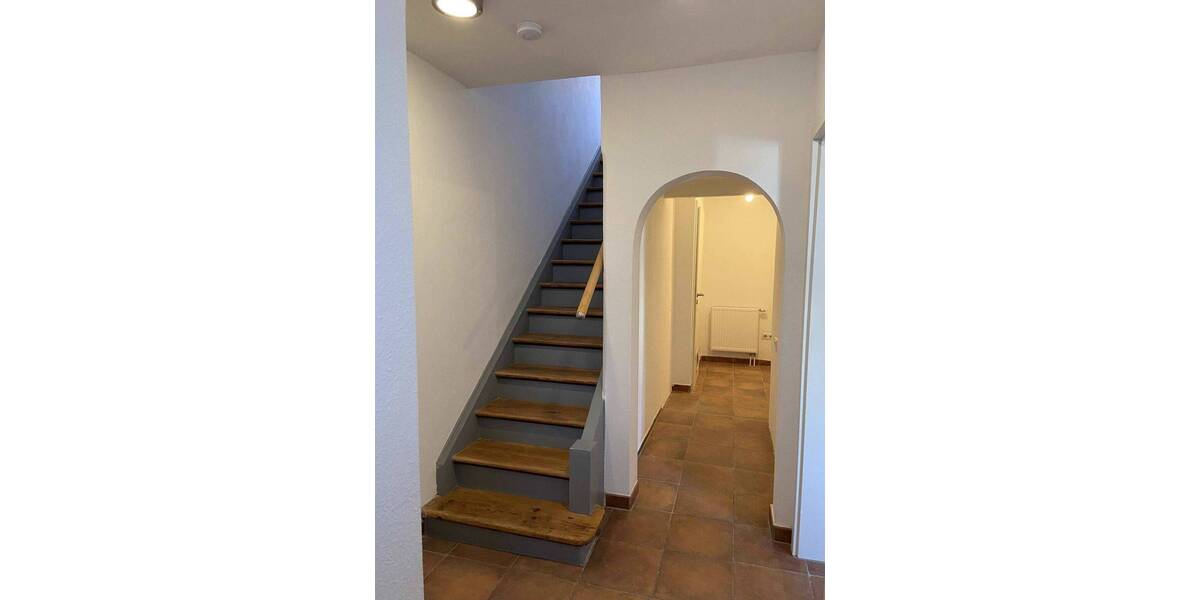 Reihenmittelhaus Nürnberg Röthenbach b Schweinau - 3 Zimmer, 100 m&sup2;, 1.250&euro; | Angebot:26797319