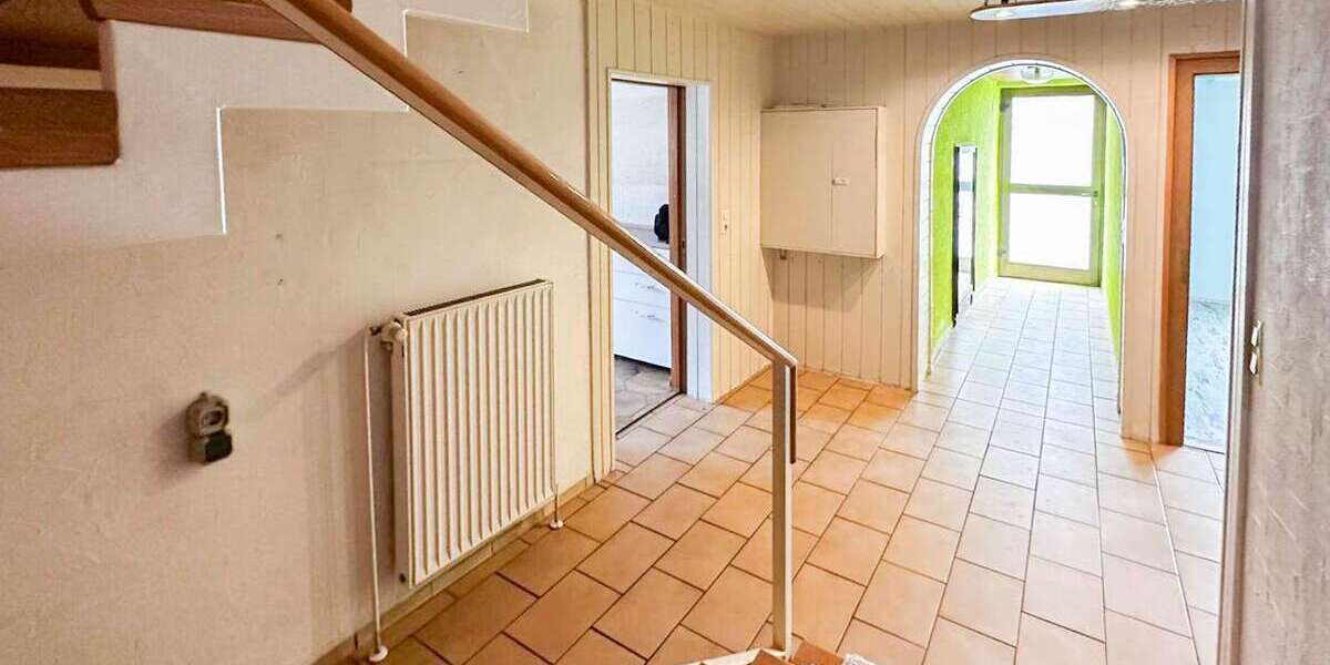 Einfamilienhaus Wilhermsdorf - 6 Zimmer, 220 m&sup2;, 220.000&euro; | Angebot:27021585
