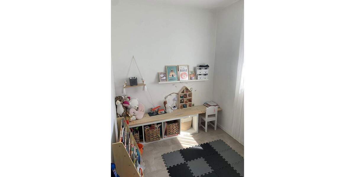 Etagenwohnung Nürnberg Schweinau - 4 Zimmer, 98 m&sup2;, 379.000&euro; | Angebot:25835771