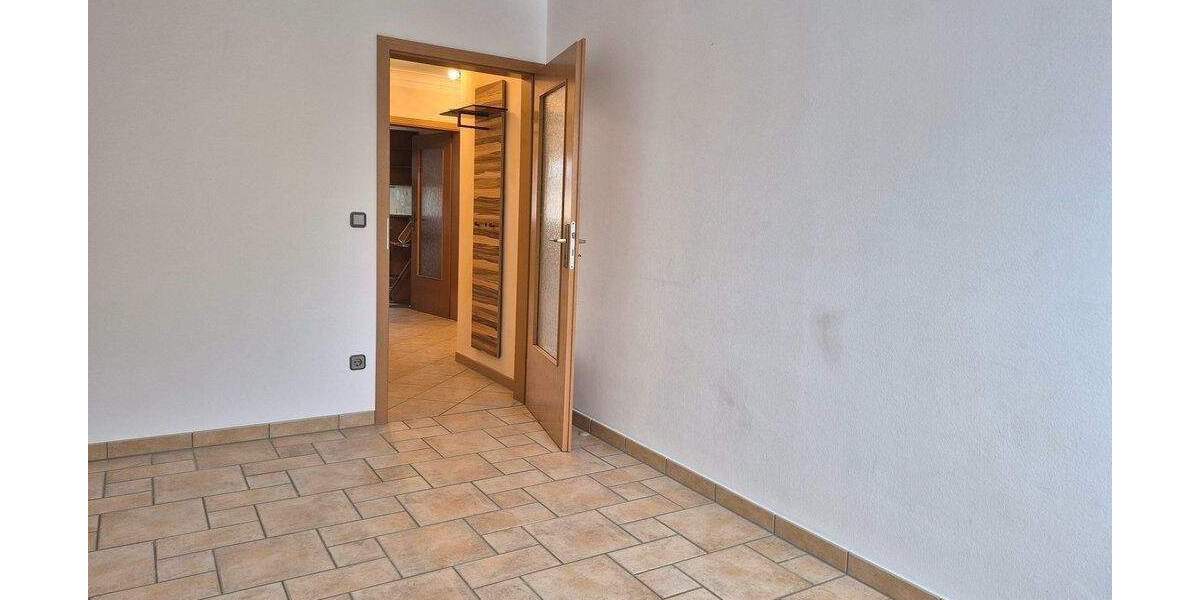 Etagenwohnung Wendelstein - 3 Zimmer, 76 m&sup2;, 860&euro; | Angebot:25679293