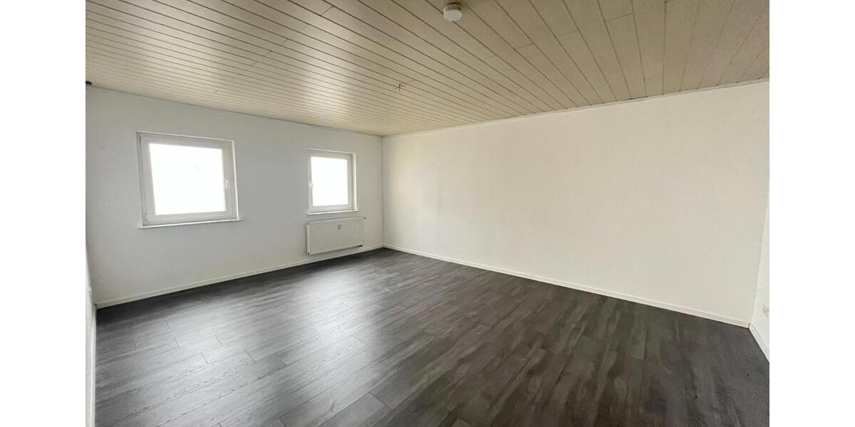 Etagenwohnung Schwabach - 3 Zimmer, 110 m&sup2;, 990&euro; | Angebot:25965996