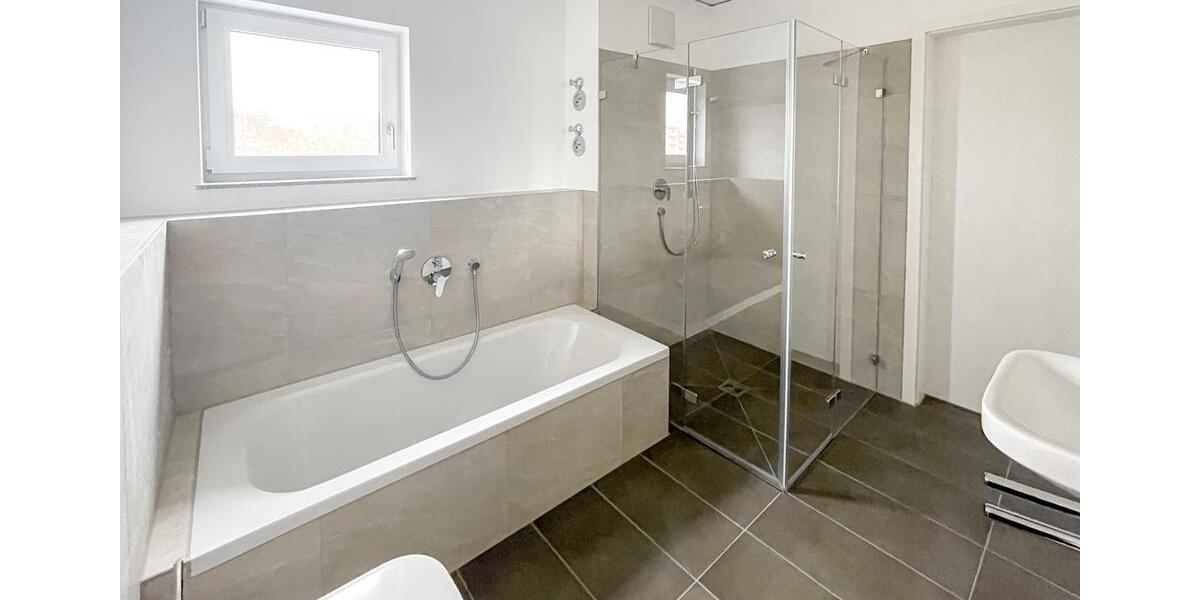 Etagenwohnung Nürnberg Erlenstegen - 3 Zimmer, 80 m&sup2;, 1.265&euro; | Angebot:23808521