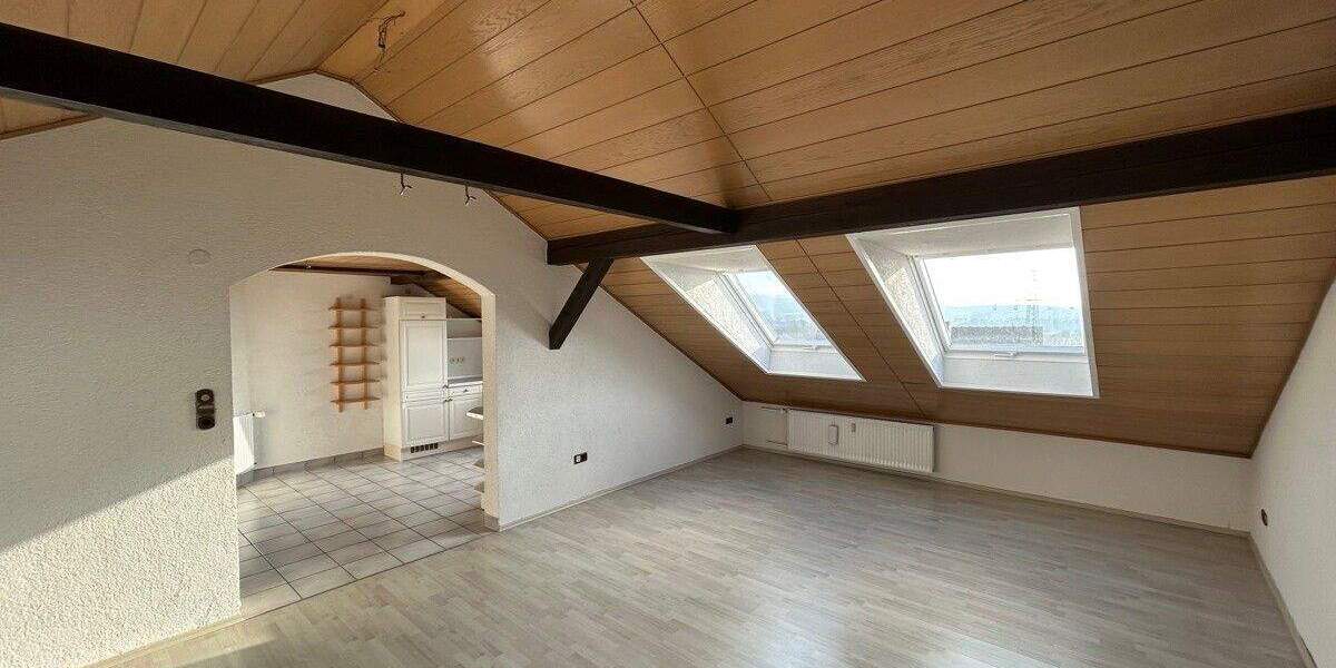 Etagenwohnung Schnaittach - 2 Zimmer, 81 m&sup2;, 185.000&euro; | Angebot:25734204