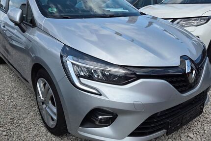 Renault Clio 197.300 km 5.900 &euro; Nürnberg 90439