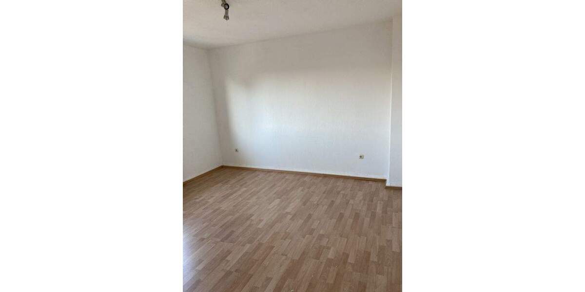 Etagenwohnung Nürnberg Steinbühl - 3 Zimmer, 60 m&sup2;, 650&euro; | Angebot:25845708