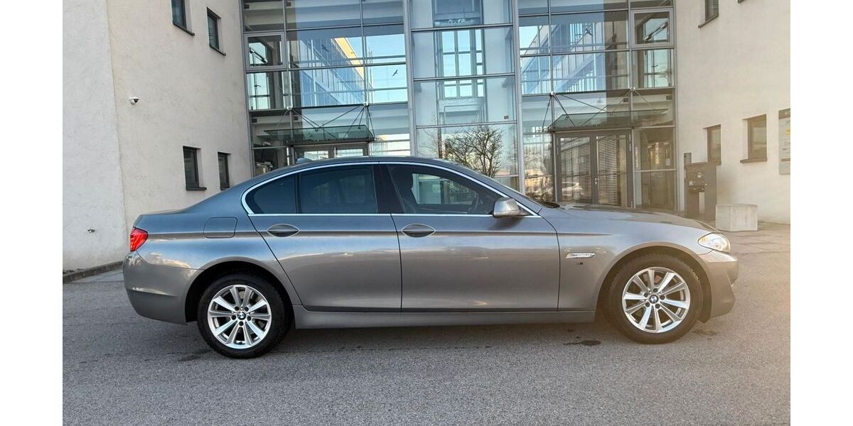 BMW 523 194.000 km 8.900 &euro; Nürnberg 90439