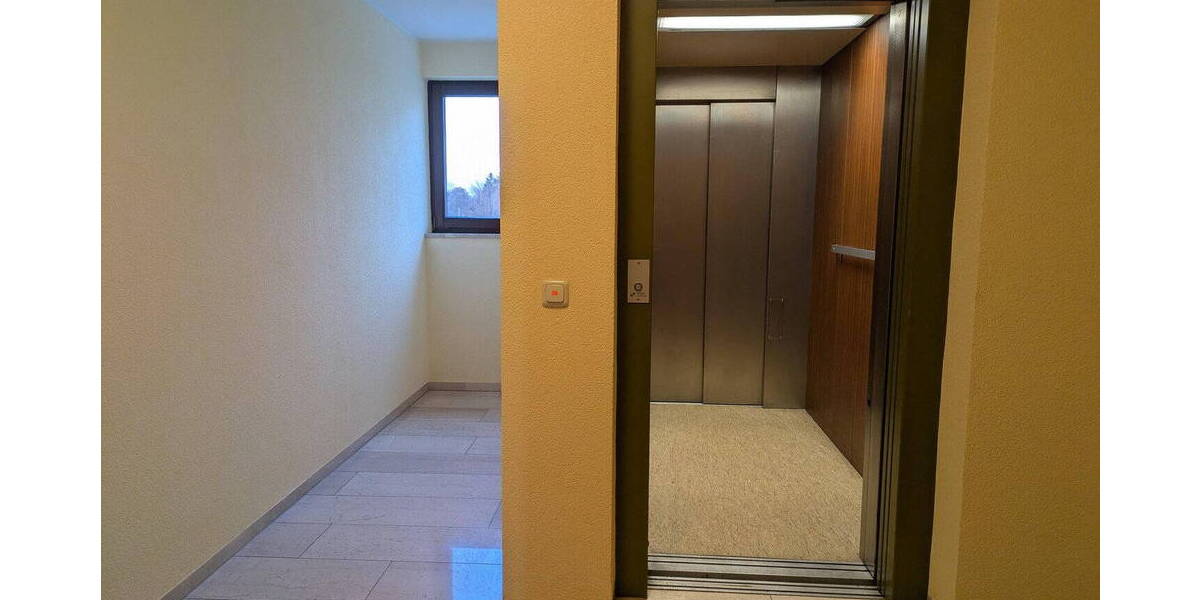 Etagenwohnung Nürnberg Laufamholz - 2 Zimmer, 61 m&sup2;, 860&euro; | Angebot:25782544