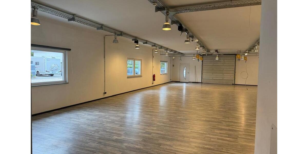 Gewerbeobjekt Adelsdorf - 1.015&euro; | Angebot:24753867