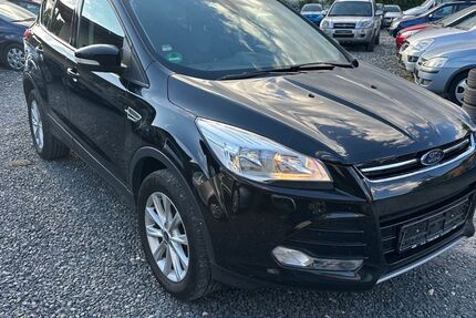 Ford Kuga 150.000 km 8.500 &euro; Fürth 90763