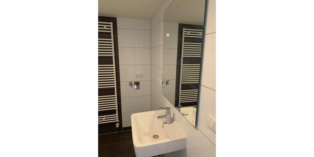 Dachgeschoßwohnung Fürth Altstadt - 2.5 Zimmer, 52 m&sup2;, 220.000&euro; | Angebot:26416036