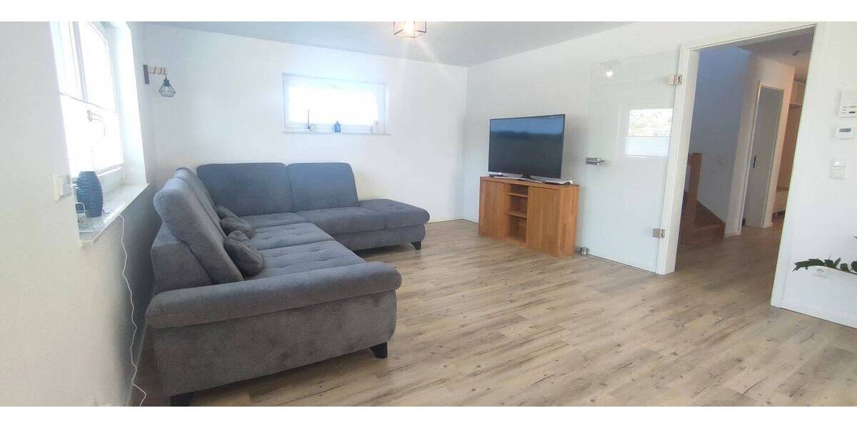 Einfamilienhaus Oberreichenbach - 5 Zimmer, 177 m&sup2;, 2.650&euro; | Angebot:26657299
