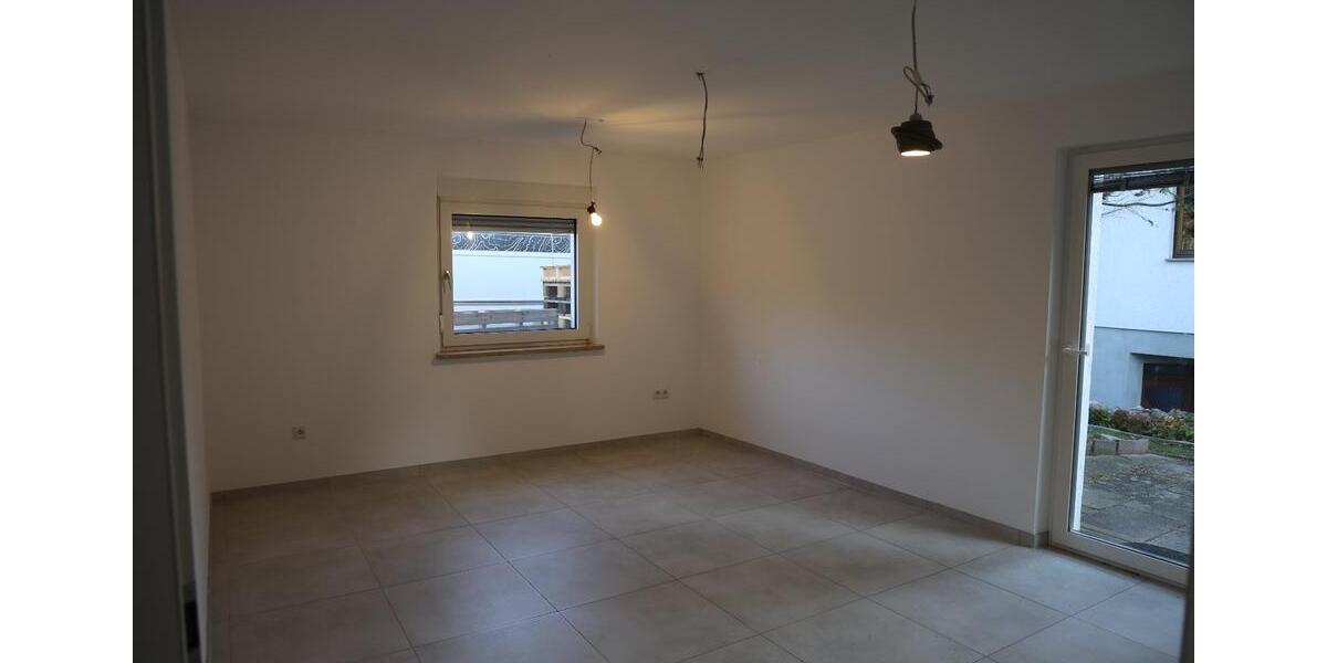 Doppelhaushälfte Nürnberg Falkenheim - 5 Zimmer, 100 m&sup2;, 1.400&euro; | Angebot:24820201