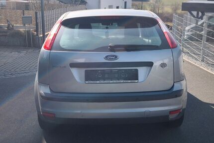 Ford Focus 156.096 km 990 &euro; lonnerstadt 91475