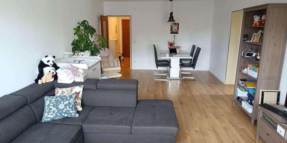 Etagenwohnung Nürnberg Gaismannshof - 3 Zimmer, 90 m&sup2;, 960&euro; | Angebot:26494019